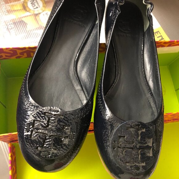 Tory Burch Reva Ballet Flats — Navy Embossed (Size 7.5, fits like 7) - Picture 1 of 4